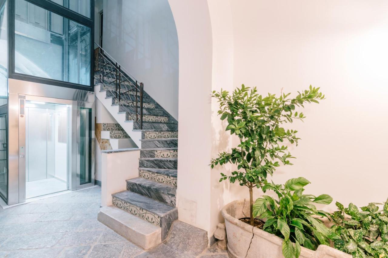 Bnb Dolcevita Gold Lägenhet Palermo Exteriör bild