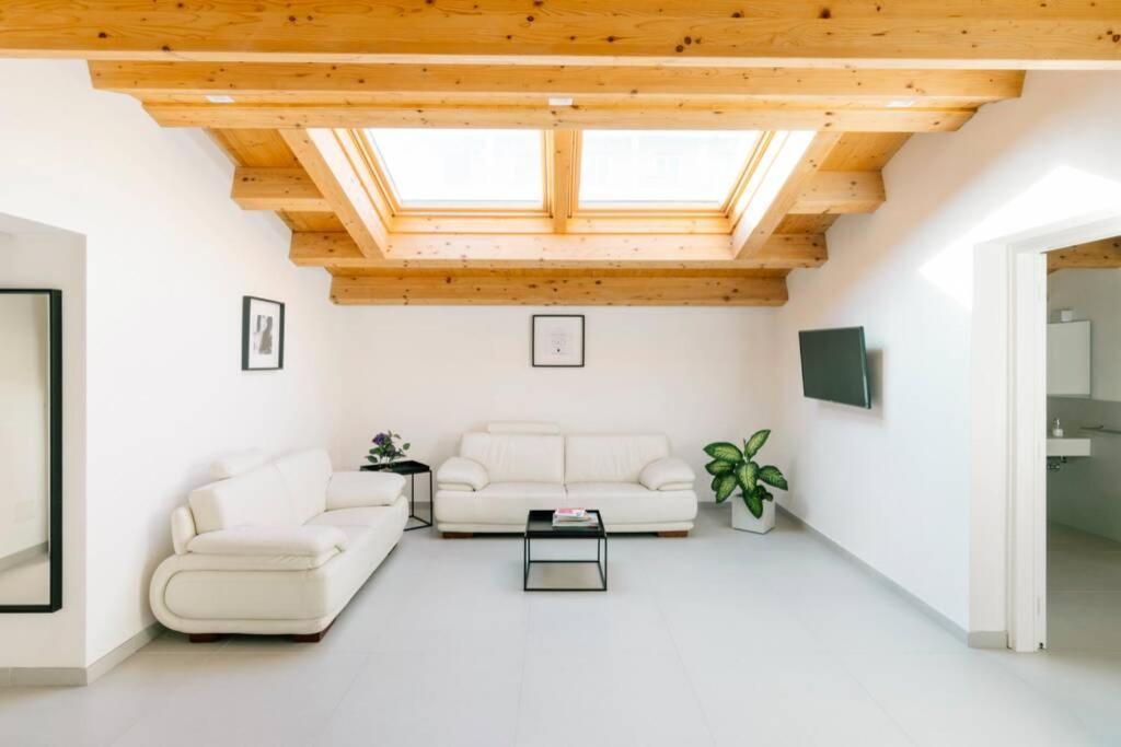 Bnb Dolcevita Gold Lägenhet Palermo Exteriör bild